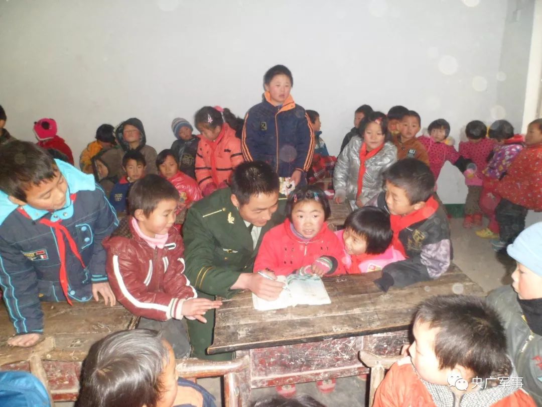 这个邓州籍*警武**小伙因人如其名，被央媒这样报道...