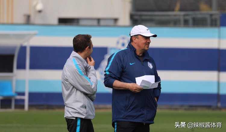 卡拉斯科归队蓄势待发，李帅穿“破裤子”？一方一将已成贝帅嫡系