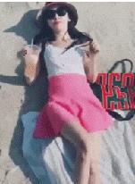 车门下面的塑料板裂了怎么修复,车门侧边裂了怎么修补