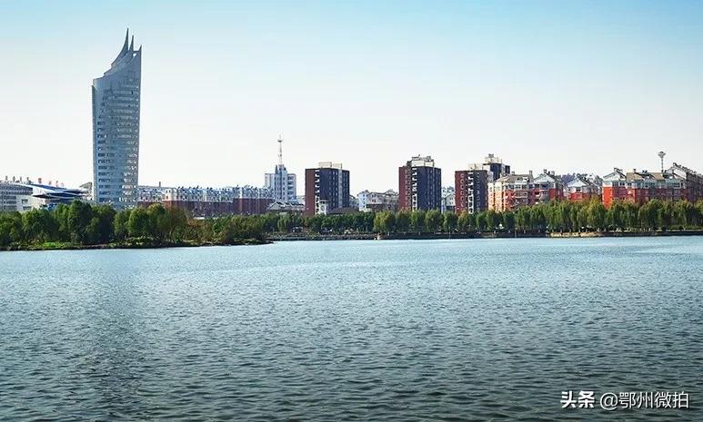 鄂州“嗦飙姐”事件，处理情况通报！为什么看热闹的人那么多？