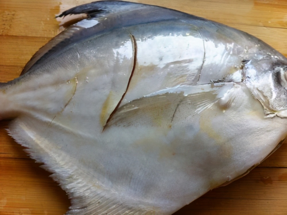 清蒸大鳞平鱼的方法,清蒸冷冻平鱼的做法和步骤
