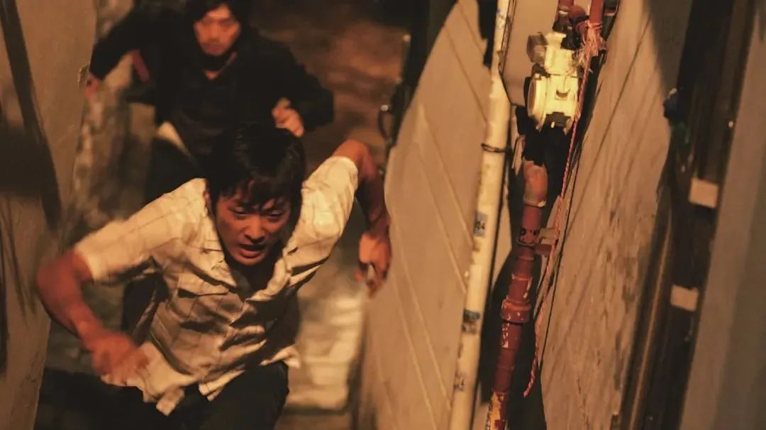 韩国黑帮电影的“*宗罪七**”,《新世界》是巅峰,《黄海》最残酷