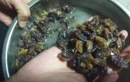 街上卖的袋装葡萄干可以直接吃吗,网上买的葡萄干吃的时候用洗不