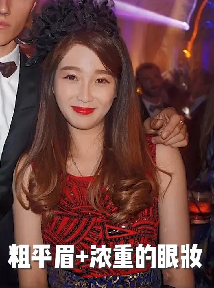 虞书欣纯欲风穿搭,虞书欣新造型粉色衣服头发怎么弄