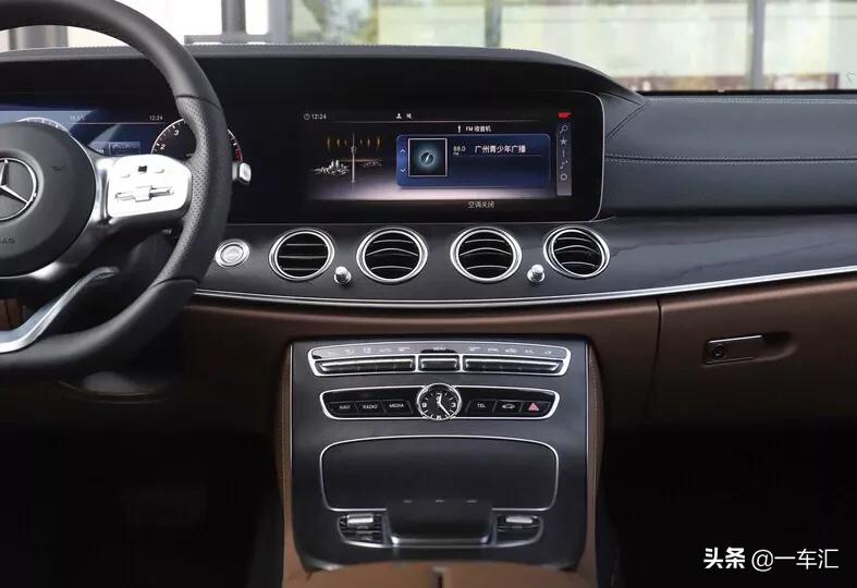 奔驰e200l运动和豪华区别,18年奔驰e200l运动型最高配