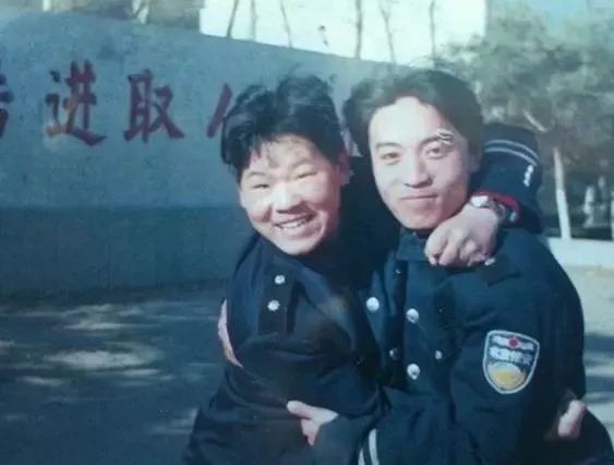 那些年岳云鹏唱火的歌,岳云鹏成名背后的辛酸之路