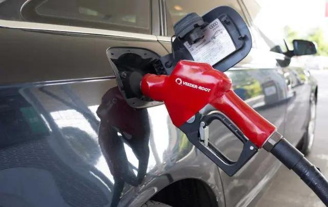 中国石化加油站能办油卡吗,要不要办中石化加油卡