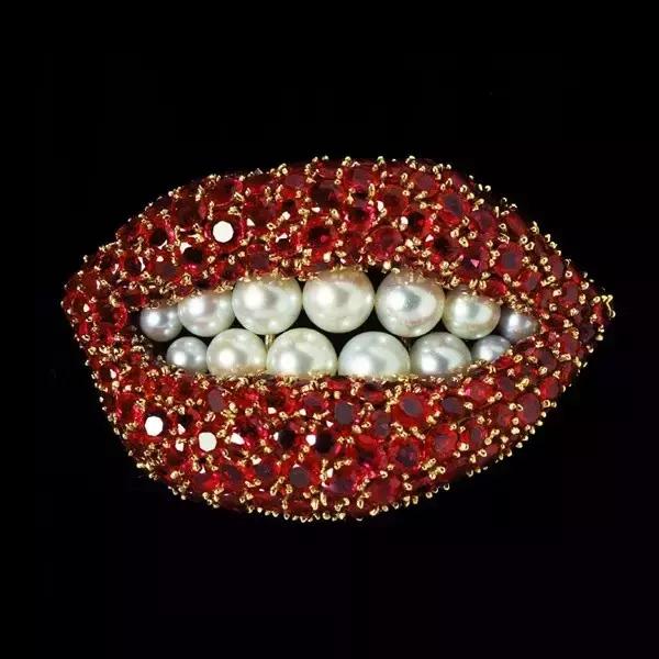 会动的珠宝：当珠宝超脱现实，你会看到怎样玄幻的世界？