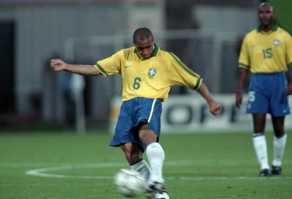 历史最伟大的左后卫,谁才是你心目中最伟大的左后卫