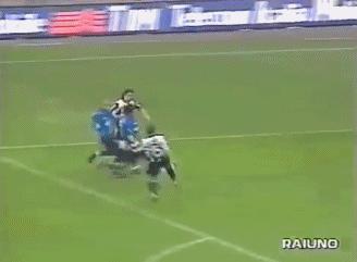 马拉多纳回应上帝之手,马拉多纳上帝之手裁判是故意的吗