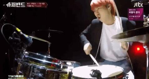 一回归就用实力把人虐哭，崩了也能吊打国内爱豆