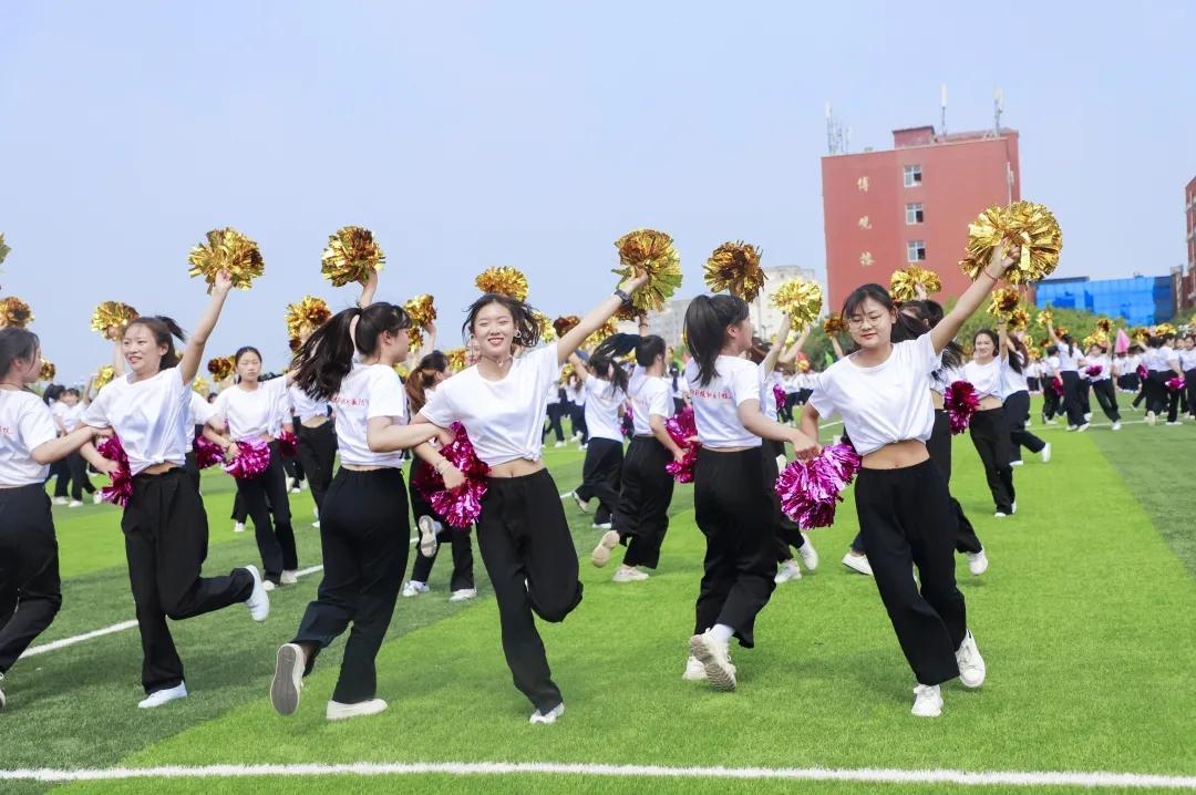 庆祝建党十周年校园艺术节手绘,建党100周年艺术节各个校园展演