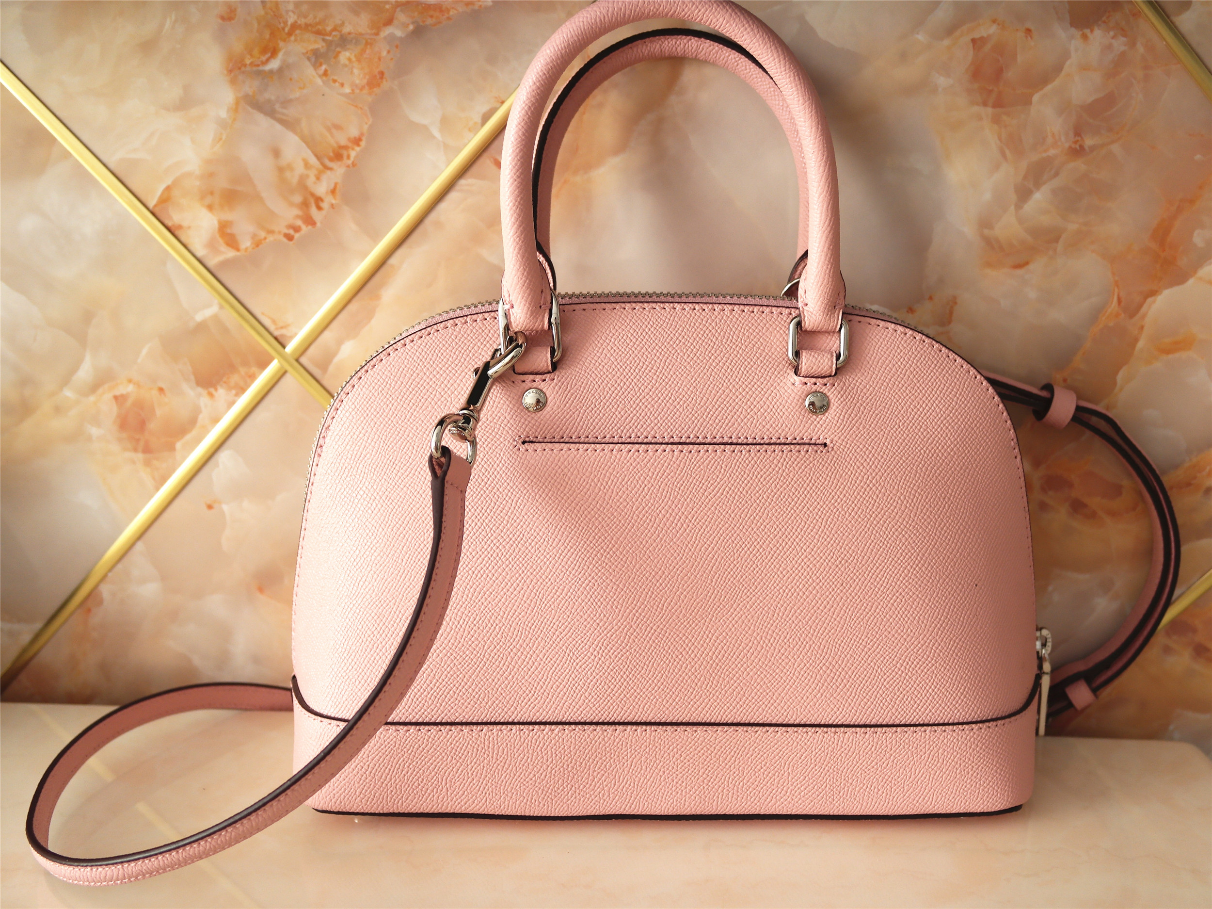 coach包包最便宜多少钱,coach蔻驰包包多少钱