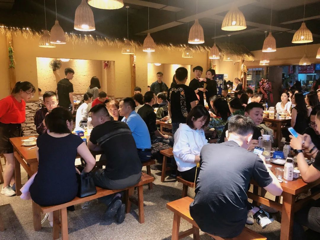 昆明排队三十年老店,昆明三十年老字号