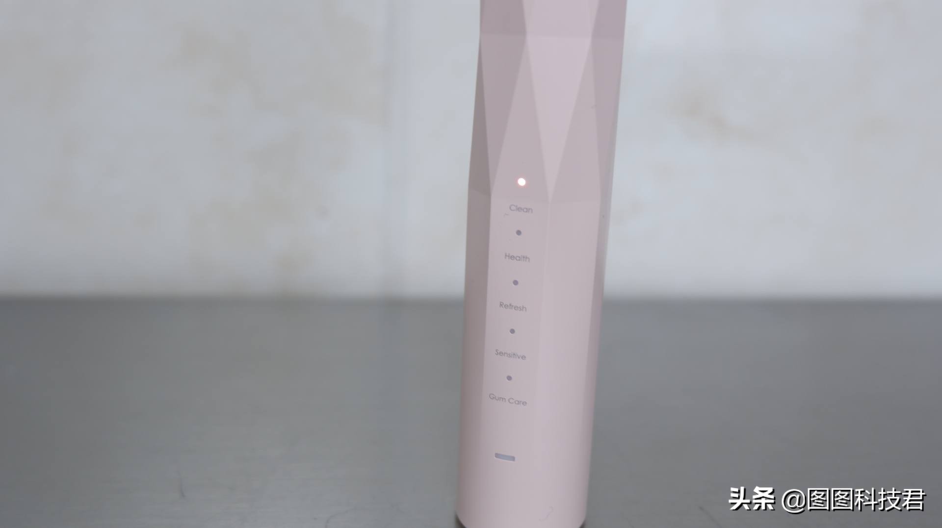 扉乐电动牙刷哪个刷头好用,扉乐和usmile电动牙刷哪个好用