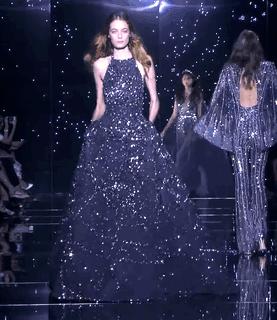 刘亦菲走红毯穿的礼服 (刘亦菲结婚了吗2017)