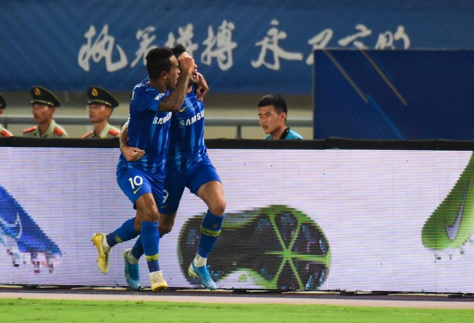 恒大上港紧追国安鲁能落败,恒大鲁能国安上港