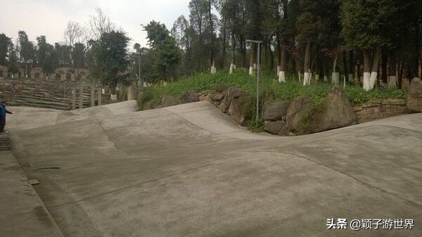 青春无悔在最美好的时光遇见“川美”，不知是否对的人在等着你