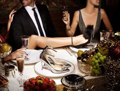 jimmychoo多少钱一双,jimmychoo水晶鞋