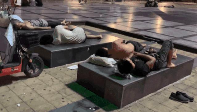 学生在富士康的真实感受,大学生进富士康就是浪费青春吗