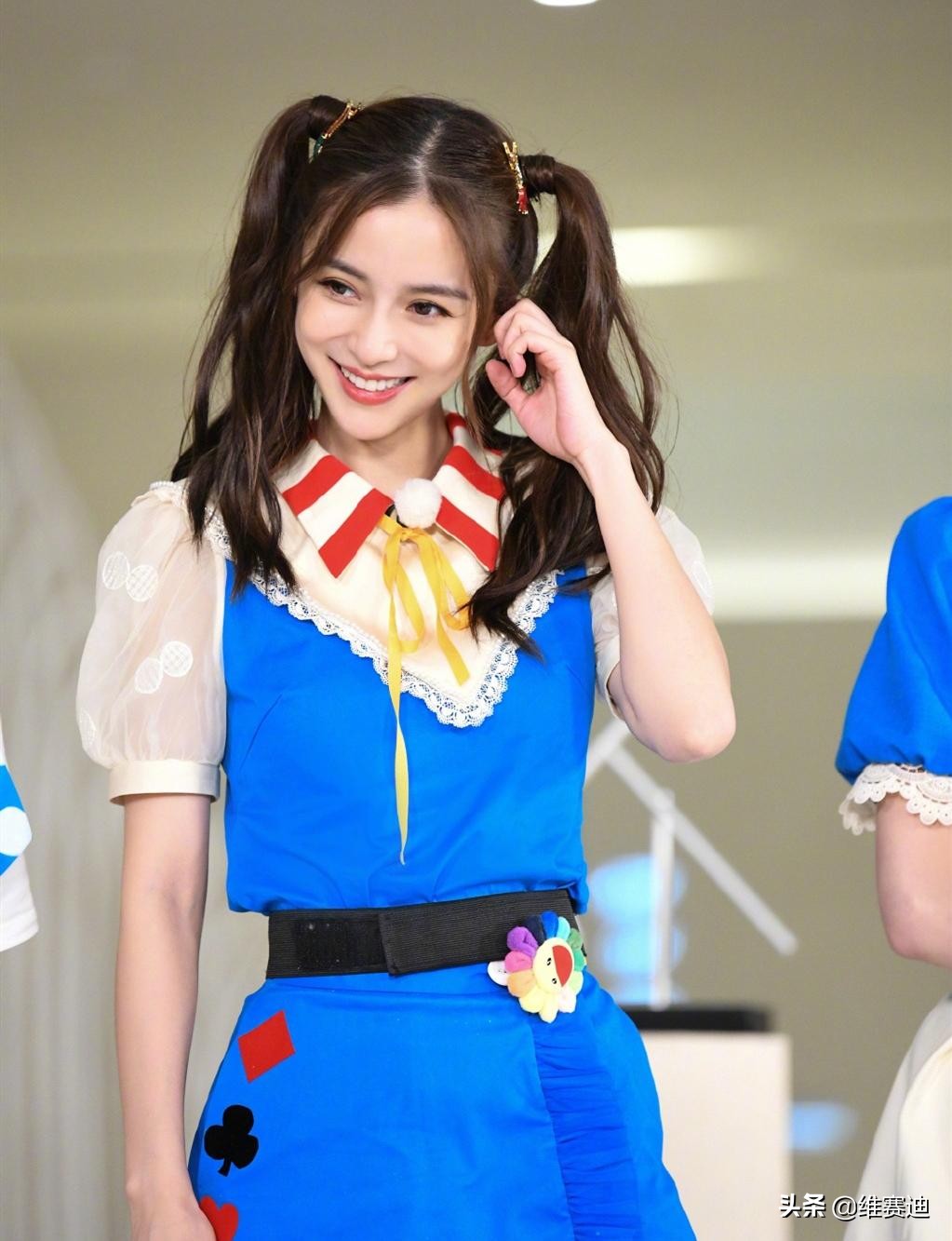 刘雯从平淡无奇到国际一线名模,刘雯真的解约了吗