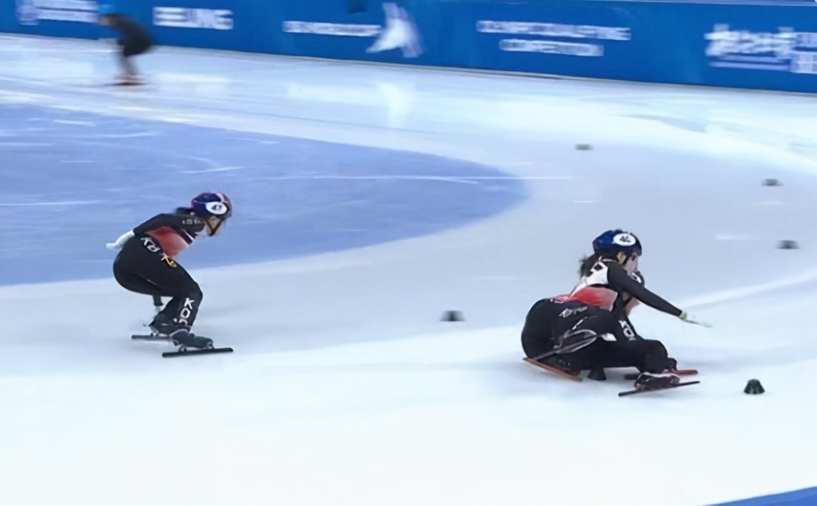 闊╁浗濂ヨ繍鍐犲啗琚墦,闊╁浗濂ヨ繍鍐犲啗琚暀缁冩墦