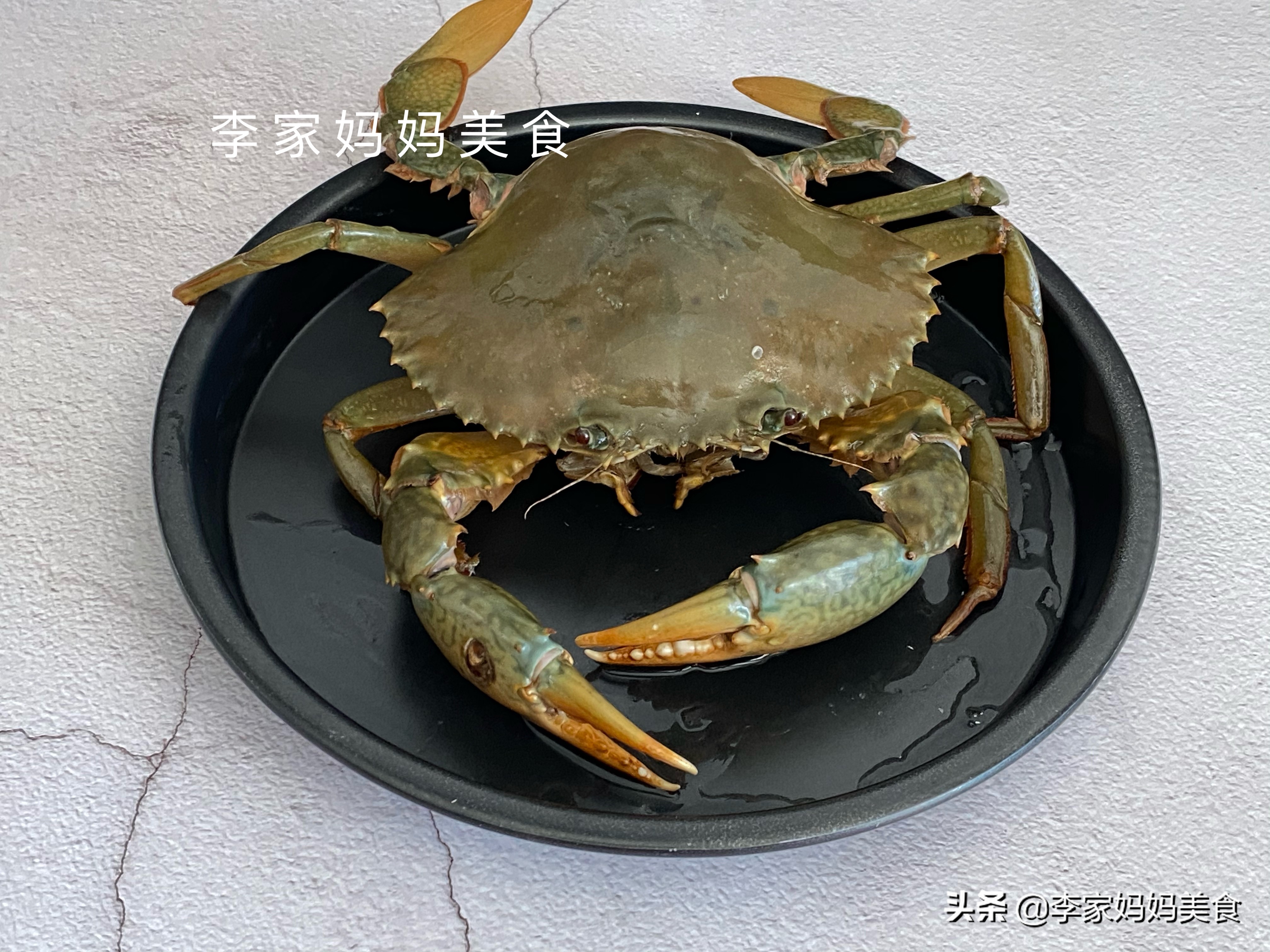 煮螃蟹趁热吃,煮螃蟹煮15分钟后马上捞出