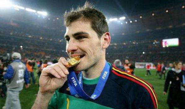 卡西利亚斯最艰难的2场球赛,卡西利亚斯癌症