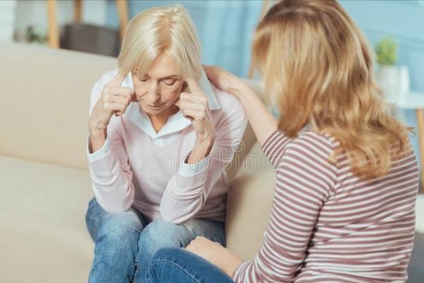 50岁月经突然不来怎样调理,49岁大姨妈突然不来了是什么情况