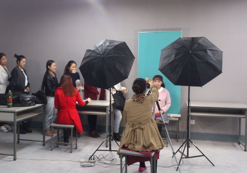 成人自考上传毕业照步骤,自考毕业图像采集图片