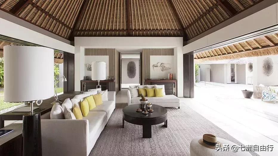 白马庄园,白马庄园店