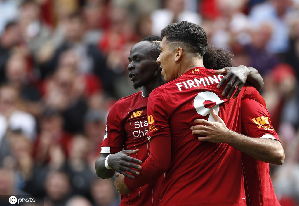 莱万评论,莱万在拜仁精彩表现