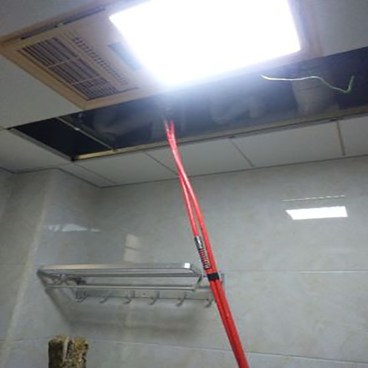 卫生间渗水到楼下怎么办,卫生间渗水到楼下谁的责任