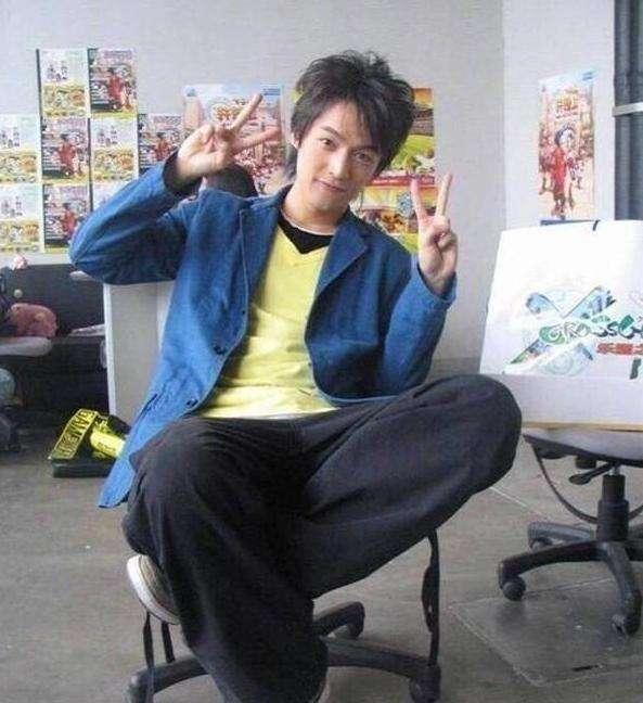 鹿晗、吴亦凡早年杀马特造型是学东方神起的?打开方式不对吧