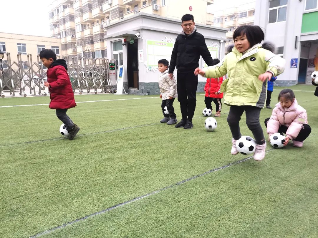 幼儿园足球展示活动方案,幼儿园足球展示活动