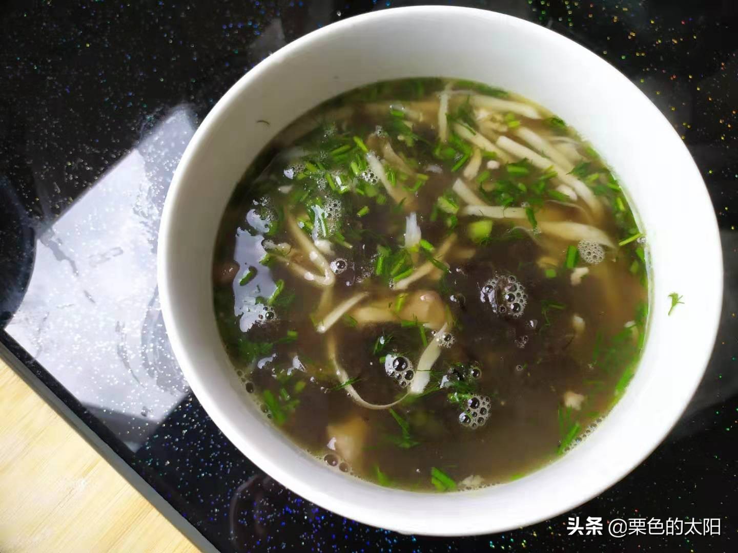 茴香鸡蛋香菇粉条大蒸饺,茴香苗猪肉蒸饺