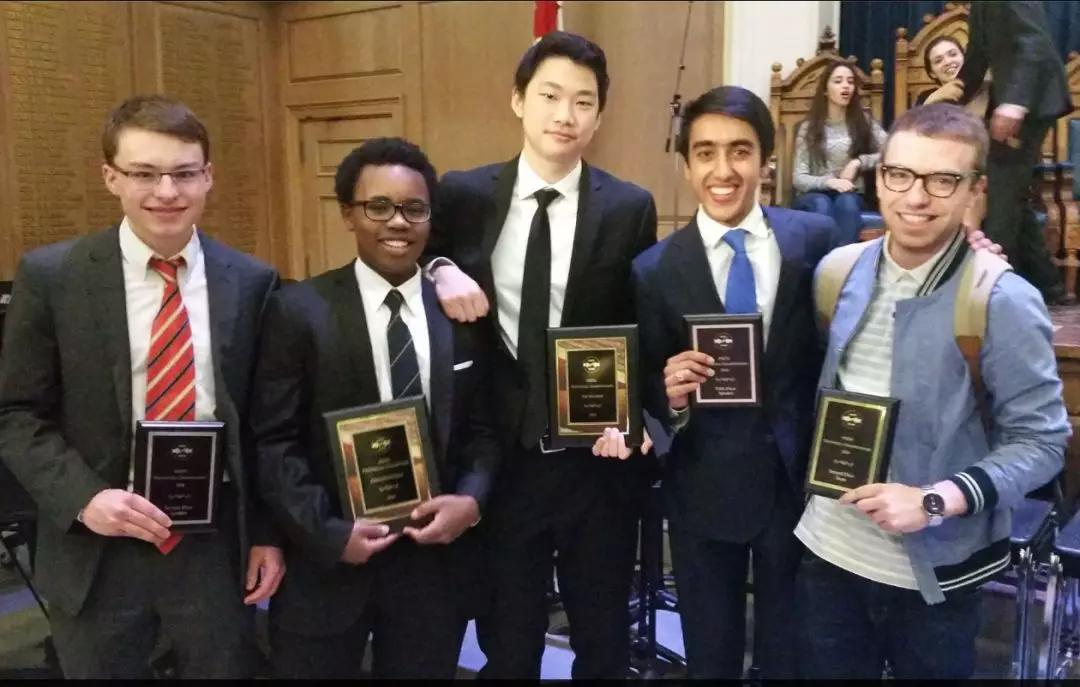 鍔犳嬁澶ч《绾х鏍cc,鍔犳嬁澶ч《绾х鏍′笌绮捐嫳绉佹牎