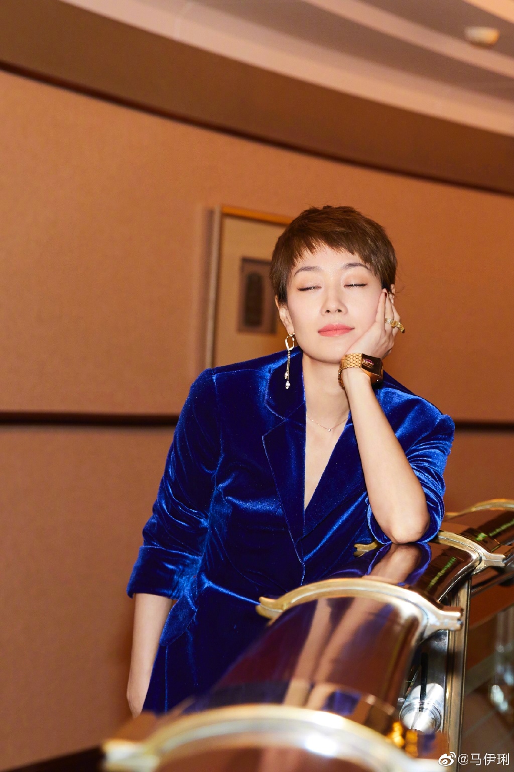 矮个子女士适合的短发型,矮个子适合的流行短发