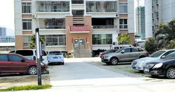 车轮被人恶意砸了怎么办,车轮被别人恶意扎了怎么办