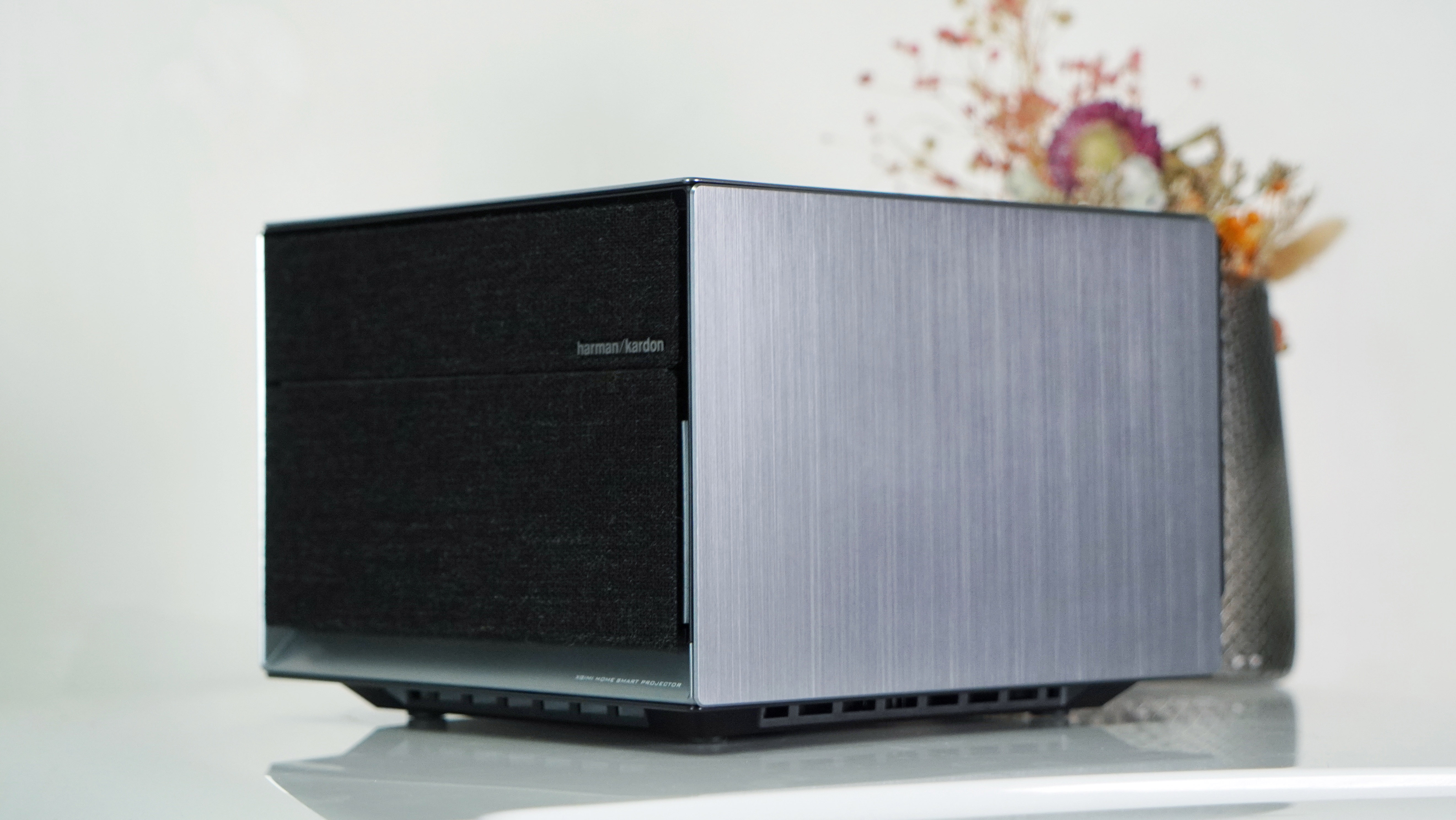 极米rspro2评测多少流明,极米rspro2电影院测评