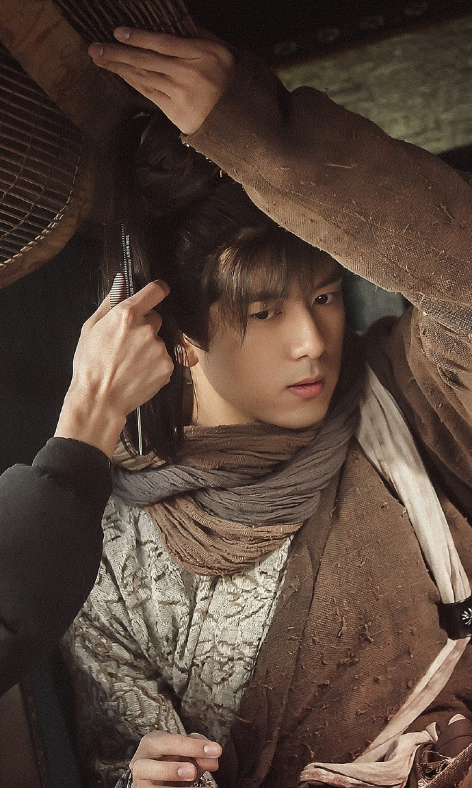 李现井柏然vogue,李现井柏然同台