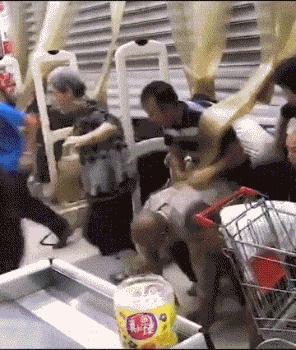 图集|如果侃爷当了美国总统，大家岂不是可以看第一夫人开车？