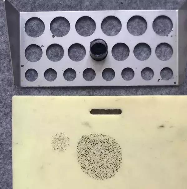 每天掉100根头发会变秃头吗,头上有多少根头发算秃头