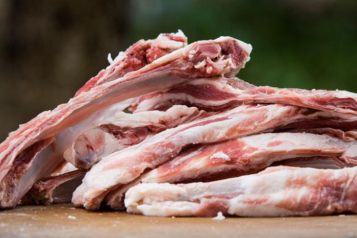 莲藕排骨汤先炖啥,莲藕排骨汤先放盐还是后放盐