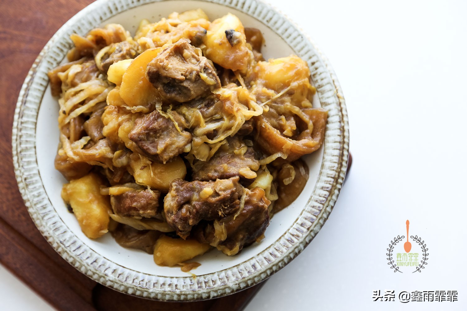 排骨焯水后肉又硬又柴,排骨焯水口感变硬