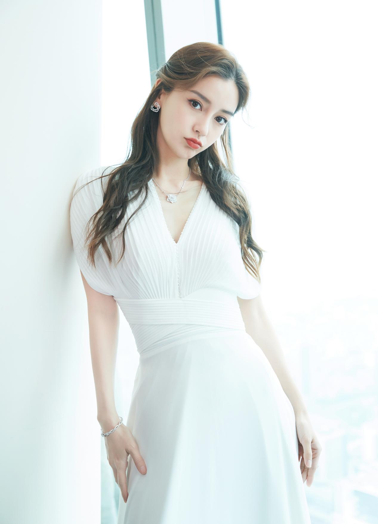 baby小海绵发声,baby被小海绵惹生气