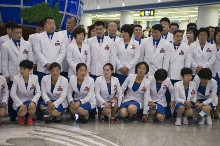 朝鲜风情工作服,朝鲜人职业装