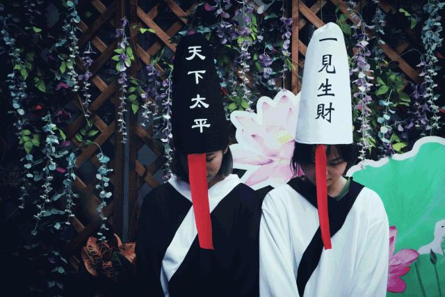 鬼魂万圣节,万圣节狂欢夜鬼混