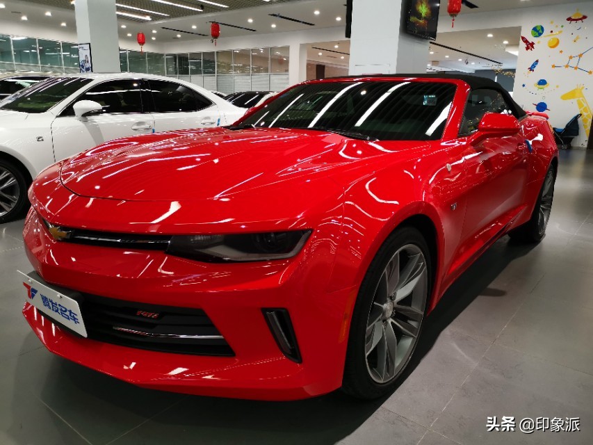 大黄蜂跑车科迈罗敞篷版高配,科迈罗大黄蜂敞篷版噪音大吗