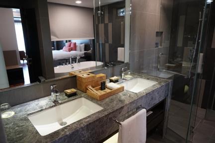 热浪岛浪中岛停泊岛哪个好,热浪岛停泊岛浪中岛